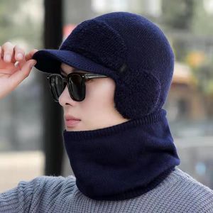 Berets Stylish Knit Suit Men Keep Warm Winter Hats With Brim Soft Beanie For Classic Hat Earmuffs Knitted HatBerets
