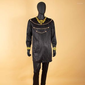 Herrsp￥rar afrikanska m￤ns broderade l￥ng￤rmad o-krage tre kedjeskjorta och byxor tv￥ del br￶llopsfest formell upps￤ttning A22160