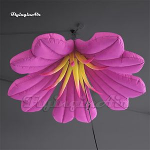 Fiore gonfiabile viola luminoso personalizzato 2m / 3m che appende il fiore del giglio di esplosione dell'aria con la luce del LED per la decorazione della fase di concerto
