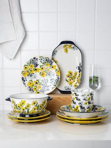 Dania Płytki Kolorowe Undglaze Ręcznie Malowane Ceramiczne Tableware Bowl and Dish Set High Grade Light Luksusowe Chopsticks Household Combinatio