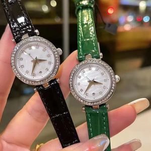 022 Новые часы, правильная толщина, также очень приятно носить одну из часов, которые стоит начать с Ladies Watch.