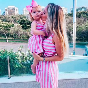 Mother and Daughter Summer Dress Family Matching Outfits Women Baby Girls Sleeveless Stripe Casual Dress Mommy and Me Clothes 220531