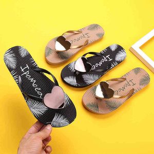 Новая любовь Flipflops Women Clipon Beach Shoes Bohemian Peach Heart Корейская версия Sea Holiday Slippers Women J220716