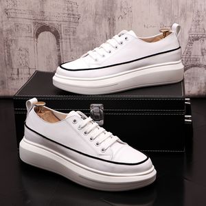 Classic White Party abito casual da sposa Scarpe stile britannico Sneakers piatte in vera pelle Primavera Autunno Lace-up Popolare Chunky Men business Mocassini da passeggio E158