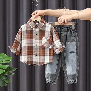 Roupas conjuntos de roupas para crianças roupas de meninos conjuntos de camisas infantis e jeans 2 peças outono de primavera bebê manga longa maiúsculas
