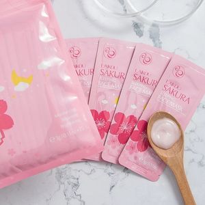 Hautpflege-Gesichtswege großhandel-Sakura schlafende Gesichtsmaske ohne Feuchtigkeitsende feuchtigkeitsspendende Haut feste Schönheitsgesichtspflegemasken waschen