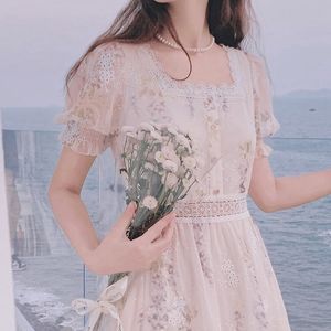 Kleid Koreanische Dame Elegante Vintage Dres Casual Floral Design Sexy Midi Kleider Abend Spitze-Up Sommer Chic 220516