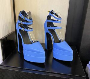 Yeni model klasik Avrupa kadın ayakkabıları moda sandaletleri ultra yüksek topuklular ipek ziyafet ayakkabıları ile çok renkli bandaj dekorasyon deri