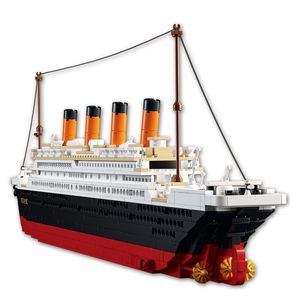 Titanic RMS Cruise Boat Ship City Model Building Kit 3D blockerar utbildningssiffror DIY Toys Hobbies For Children Bricks 220715