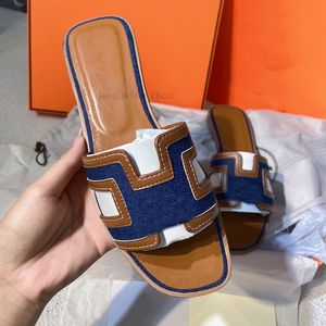 Womens Slipper Designer Sandaler Flat Heel Tyg Real Leather Summer Woman Sliders Lady Beach Slide Shoes With Box
