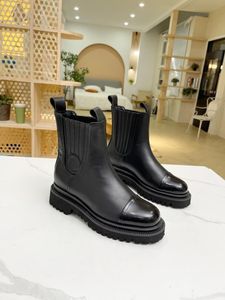 Little Fragrance Versatile Boots Women's Fall/Winter 2022 New England Leather Martin Boots Flat Mid-Heeled Chelsea Boots
