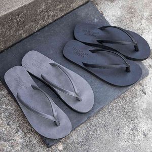 النسخة الكورية من اتجاه الطلاب يرتدون رجال شاطئ الأحذية المضادة للشخصية Flipflops J220716