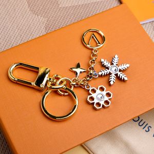 Silver Stilig Keychain Luxury Designer Snowflake Keys Pendant Key Buckle Classic Letter Metal High Quality Keychains Bag Ornaments