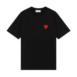 Play Camiseta Mens Designer T-shirt Casual Algodão Bordado Manga Curta Verão T-shirt Tamanhos Asiáticos Camisa de Coração Vermelho Alta Quanlity Camisetas Bordado de Alta Qualidade J1QF