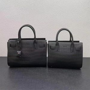 Tygväska mode axel stora kapacitetsbrev krokodilmönster handväska kohud högkvalitativa korsar plånböcker