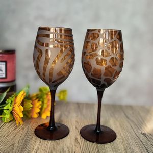 Wholesale vintage dining tables for sale - Group buy Wine Glasses Frosted Vintage Glass Bordeaux Amber Primary Color Creative Goblet El Dining Table Bar