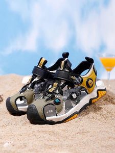 Boys Cut Out Detail Hook-and-loop Fastener Sport Sandals SHE