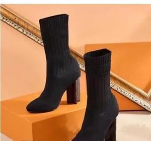 Sonbaharda seksi kadın ayakkabıları ve kış örgü elastik botlar lüks tasarımcı kısa bot çorap botları büyük boy 35-42 yüksek topuklu ayakkabılar