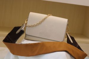 2022 Top Ladies Handbags Fashion Designer Bags Famous Crossbody Bags One Shoulder Solid Leather Wallets 50367