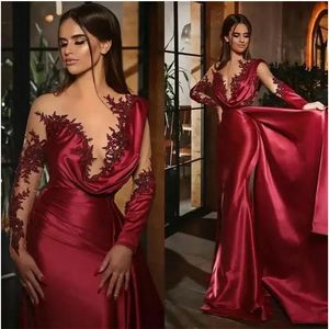 2022 Dark Red Formal Evening Dresses Beading Mermaid Party Dress Sexy Sheer Long Sleeves Ruched Satin Runway Prom Gowns Overskirt B0513