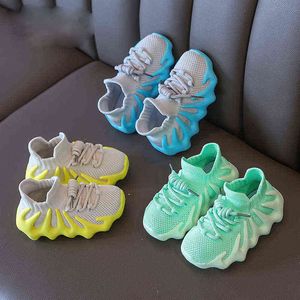 Sommarbarn barn flyger vävning sneakers för pojkar flickor stickade andningsbara mesh avslappnade pappa sportskor 1 2 3 4 5 6 10 år G220708