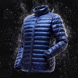 2019 Giacca da uomo primaverile ultraleggera sottile 90% piumino d'anatra bianco casual cappotto primaverile portatile per uomo giù Parka taglia 4XL 5XL CJ191213