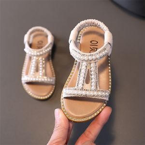 Moda dziewczynki dla dzieci letnie buty eleganckie perły rzymskie impreza księżniczka but Flats Niezlinowy Sandały Baby Beach 220608