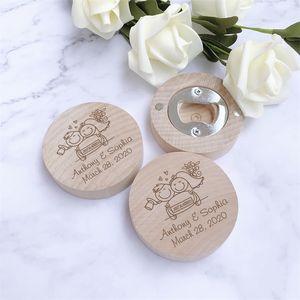 50pcs Personalized Wedding Favors Wooden Fridge Magnet with Cap Opener Custom Engraved Wood Refrigerator Souvenir 220426