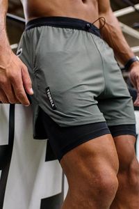 Herr shorts i1 fitness män dubbel lager casual Bermuda sommar gym bodybuilding träning korta byxor man som kör sportbottnar