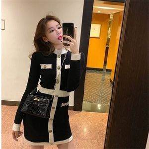 QWEEK Mode Koreanischen Stil Gestrickte Kleid Winter Weiß Frauen Stricken, Figurbetontes Kleid Elegante Langarm Kleid Strickwaren Für Frauen 220317