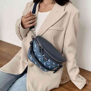 Fashion Fanny Packs Fashion Wide Counter Messenger Bag Women’s Propelectile Ins Chain Bag 22061728