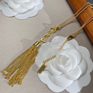 Mens Tassels Pendant Necklaces Designer Jewelry Letters Love Necklace Gold Chain Y Necklace For Women Wedding Top Quality New 22060805R