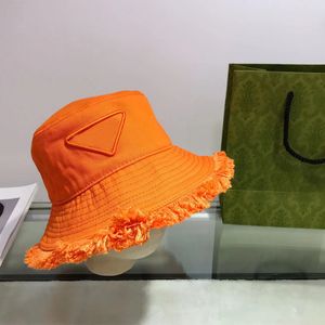 Luxurys Designers Bucket Hats For Women Burr Triangle Cap Casquette Outdoor Travel Fashion Sun Mens Hat Fisherman P Caps Orange 22060901