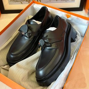 Abendschuhe, Luxus-Designer, klassischer Oxford-Schuh mit Knopfleiste für Damen, Plateau-Slipper aus 100 % Rindsleder, Derby-Schnürschuh mit dicker Sohle, Schnürung, Größe 35–41