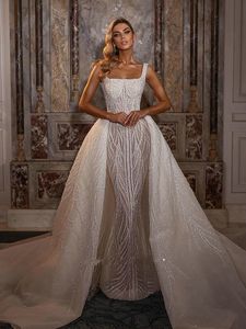 Charming Sequined Wedding Dresses Square Collar Sleeveless Bridal Gown Custom Made Open Back Royal Train Women Formal Robes De Mariée