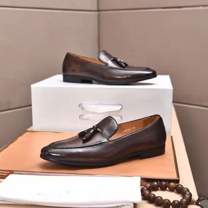 Luxuosos Manuas Gentleman's Men Shoes Trassel Mocas de luxo Oxford fivelas