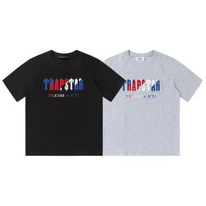 22s Trapstar Mens T-shirts 11 색 디자이너 셔츠 스타일 컬러 레터 자수 반팔 하이 스트리트 캐주얼 남성과 여성 크루 넥 커플 티셔츠