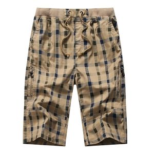 Långa shorts män plaid s bomull sommar 3/4 längd byxor tillbaka dragkedja ficka bermuda manliga elastiska midjabyxor 220318