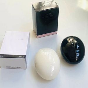 EPACK Top Quality Brand Le Lift Hand Cream 50ml La Creme Main Black Egg & White Egg Hands Cream Skin Care