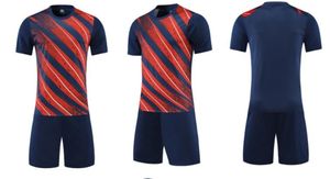 Wholesale 2022 Men Custom Soccer Courseys يضعون شبكات الرجال دعوى كرة قدم للبالغين الشعار المخصص بالإضافة إلى الرقم مع السراويل القصيرة Kingcaps Mix Order Access Sports Sports