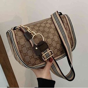 Purse small women's new canvas bag Signature style broadband One Shoulder Messenger Bag Signature