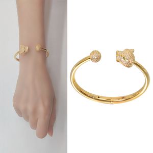 2022 Nueva pulsera para mujer Moda Dama Joyería Brazaletes Corea del Sur Regalo de Navidad Joyería africana femenina Accesorios de Dubái Ajustable con incrustaciones AAA Diamante Pantera