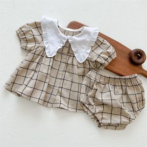 夏の幼児の男の子の服スーツコットン格子縞の半袖TシャツPPショーツ韓国スタイル生まれ服セット220620