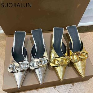 Suojialun 2021 New Women Women Slipper Fashion سلسلة ذهبية أحذية صندل مدببة إصبع القدم على البغال رقيقة منخفضة الكعب شرائح 220627