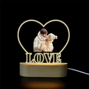 Персонализированное сердце Love USB светодиодное ночное свет индивидуально PO 3D Акриловая лампа для пар домой кровати украсить деревянную базу 220623