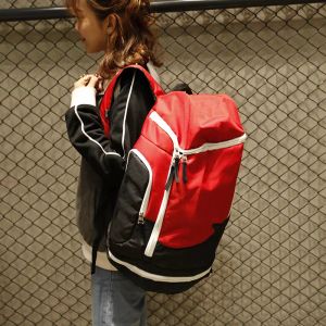 デザイナーバックパックスポーツバッグ大容量防水旅行バッグ男性と女性の学校バッグ送料無料
