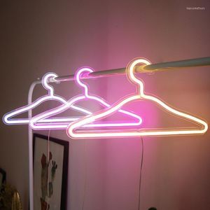 LED-Aufhänger, Neonlicht, Netz, rot, für Schlafzimmer, Vorschlag, romantische Anordnung, zum Aufhängen von Hochzeitskleidern, dekorative Lichter, Kleiderbügel, Racks