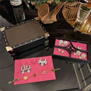 Ilivi Monogramm Schmuckschachtel Sammelnsschwarz Diamant Muster Wein Rot Storage Klassische Multi -Zweck -Make -up -Hülle Organisator Fashion Geschenk