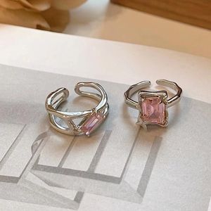 Mariposa Anillo Coreano al por mayor-Coreano elegante lindo rosa cuadrado zircon anillo para las mujeres Moda Moda Metal Mariposa Anillos de dedo Joyería