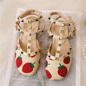 Mode bältesspänne barn tjejer baotou sandaler låg häl prinsessa roman skor vår sommar ljusa diamant nitar barn läder skor